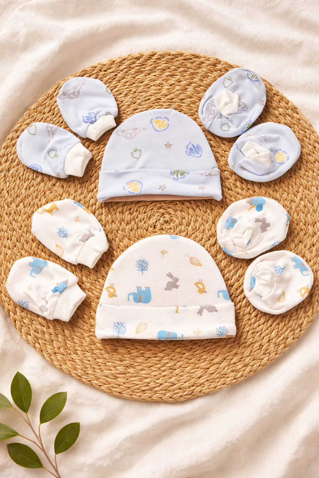 Cap,Mittens & Booties (Pack of 2) | Random