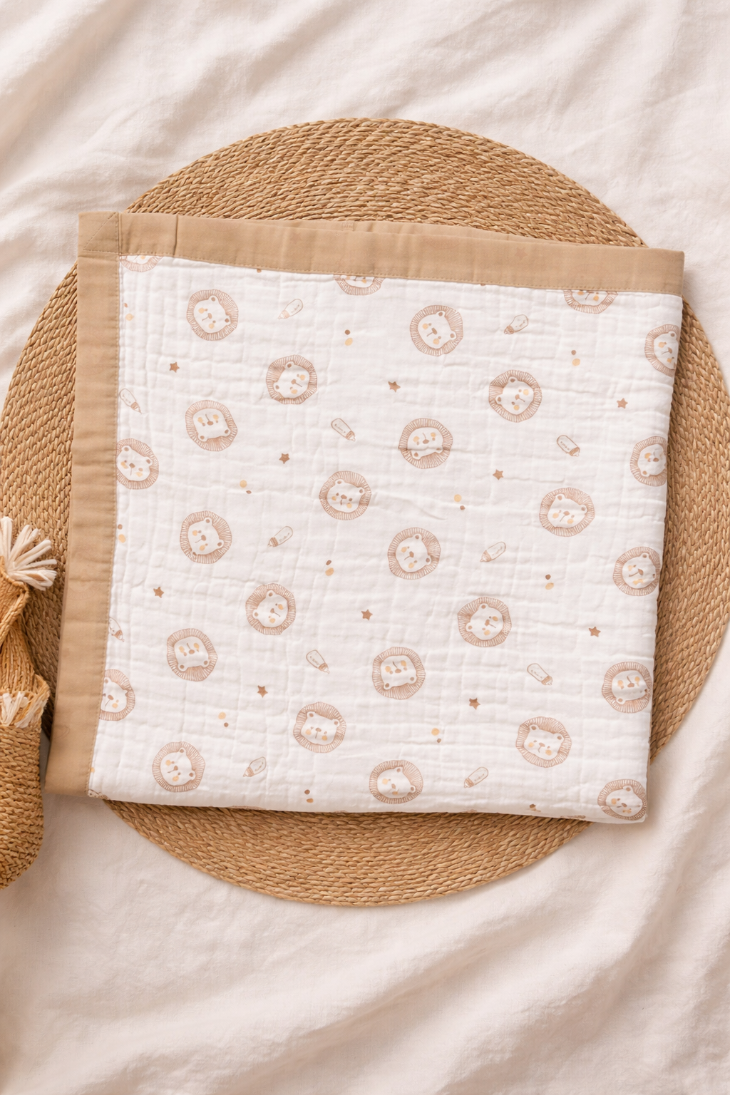 Brownish Lion Crinkled Muslin Baby Blanket, 6-Layer, 110×110 cm