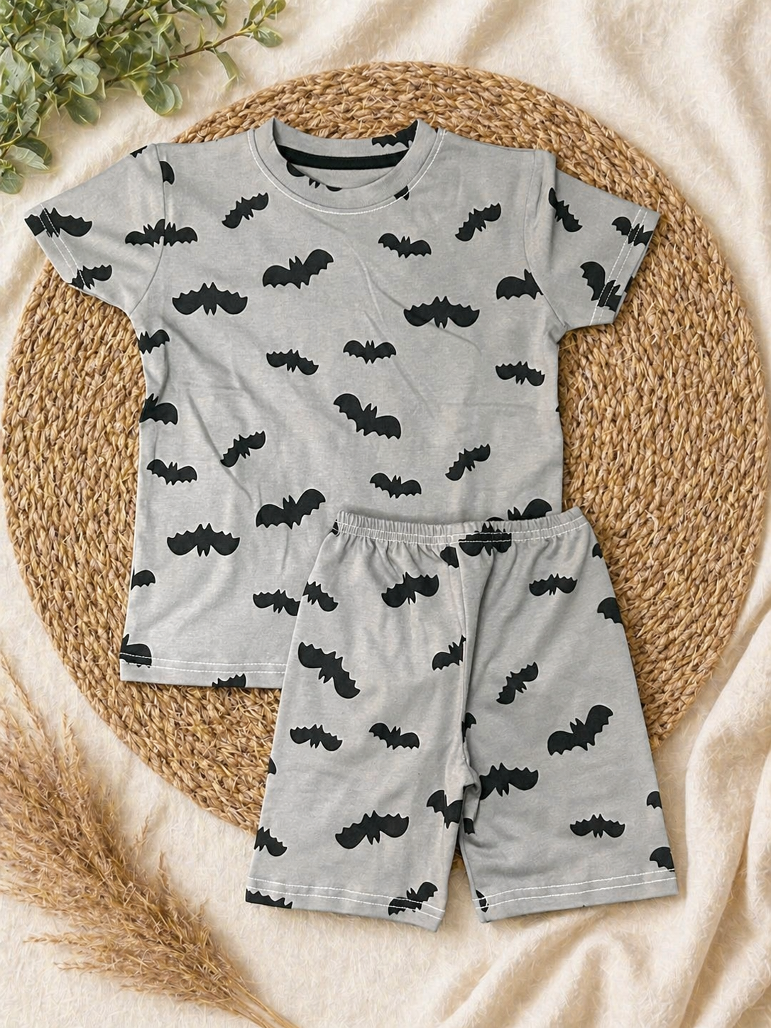 Stylish Bat Shorts Sets (1 Years  to 5 Years)