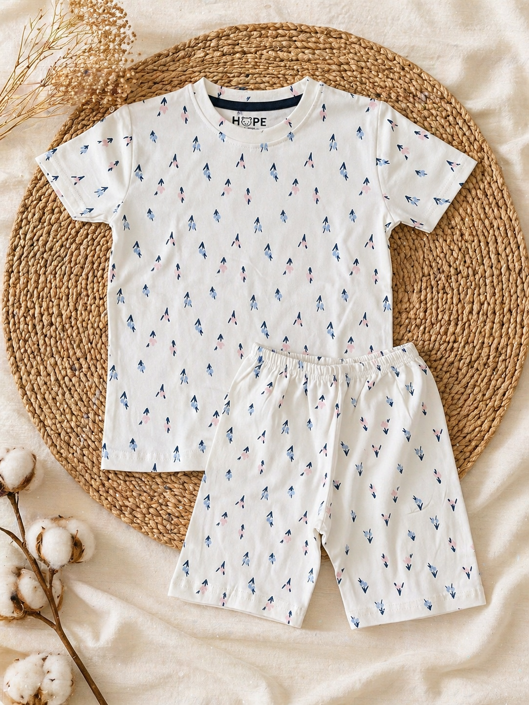 White Floral Interlock Shorts Sets (1 Years  to 5 Years)