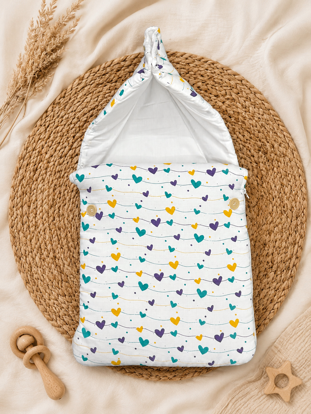 Colorful Hearts 2 in 1 Muslin Carry Bed