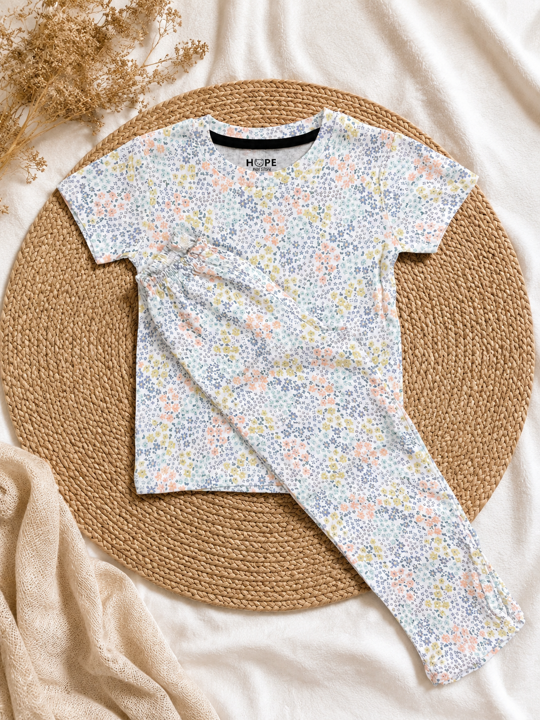 Tiny Flowers Pant Set (1 Year to 5 Years)