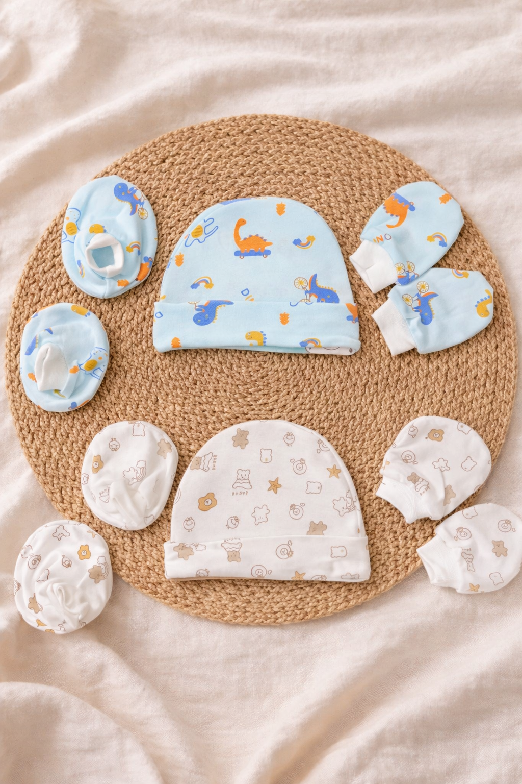 Cap,Mittens & Booties (Pack of 2) | Random